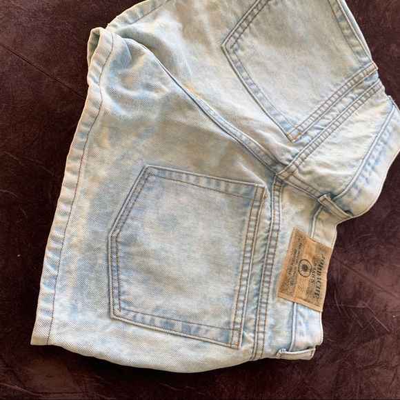 JORDACHE Vintage denim shorts - Picture 3 of 4
